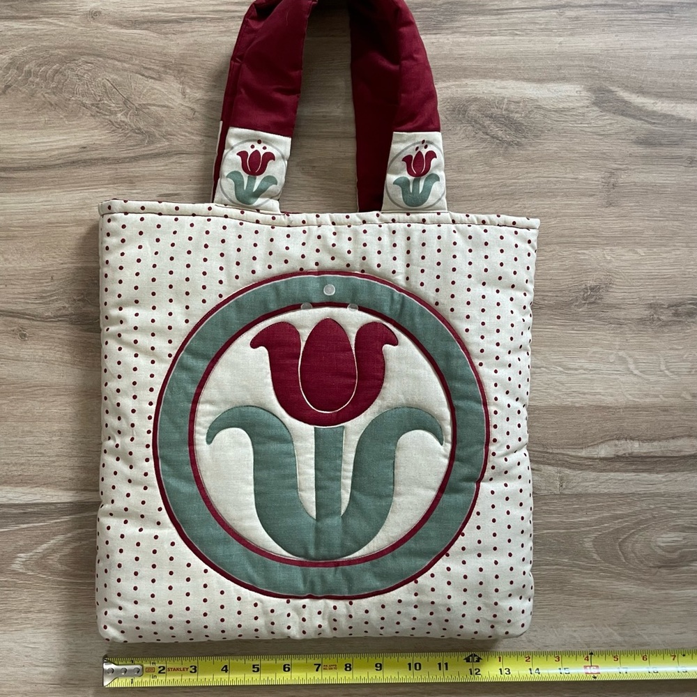 ✨ Cottagecore Folklore Era Quilted Tulip Floral Tote Bag - Picture 9 of 11